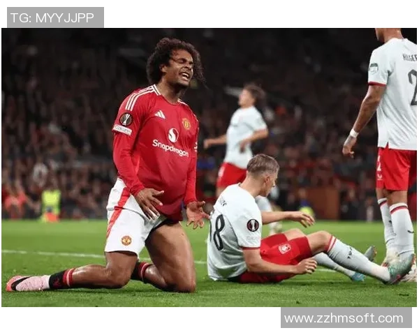 欧联杯惊现冷门曼联与巴萨战成平局引发全场沸腾