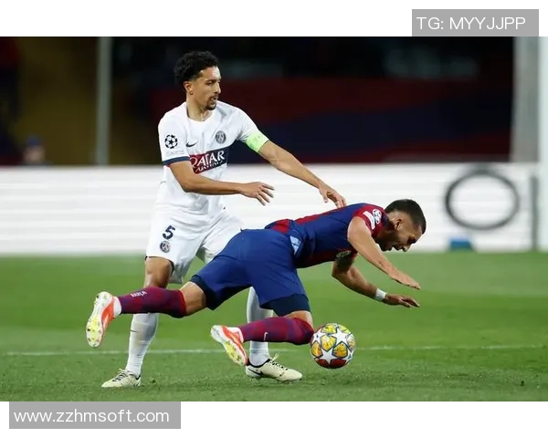 德甲精彩对决巴黎圣日耳曼凭乌龙球险胜AC米兰全场沸腾 德甲精彩对决巴黎圣日耳曼凭乌龙球险胜AC米兰全场沸腾