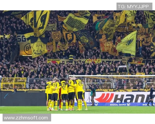 世界杯激战:多特蒙德与本菲卡0比0平局补时争议进球引发全场沸腾 世界杯激战:多特蒙德与本菲卡0比0平局补时争议进球引发全场沸腾