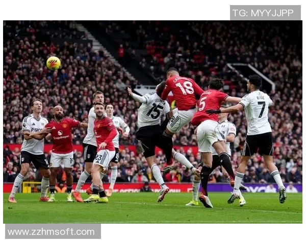 欧冠激战：曼联6-2逆袭拜仁神奇扑救引发争议判罚全场沸腾