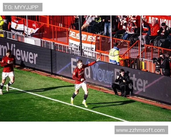 足总杯大战：拜仁狂胜曼联五球赛场瞬间引发热烈反响